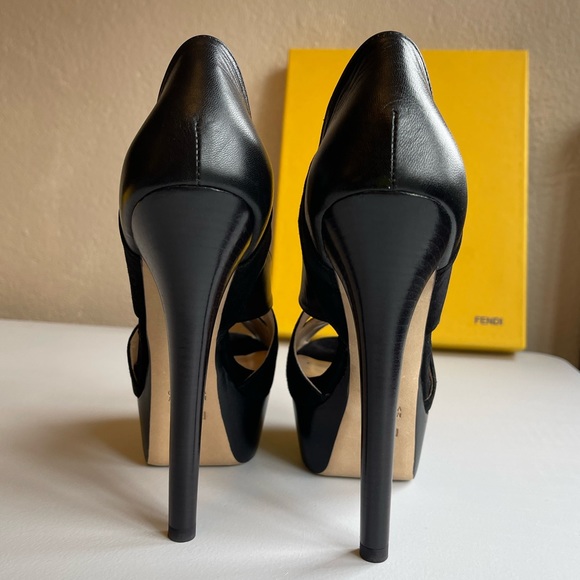 FENDI | SUEDE & LEATHER PLATFORM HEEL PEEP TOE SHOE SANDAL - NIB - Picture 6 of 13